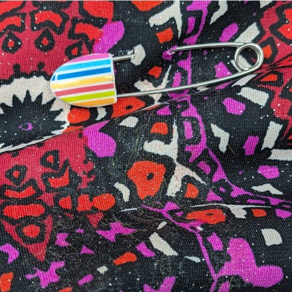 2+ Yards Sparkly Medallion Vintage Stretchy Dance Jersey Fabric from South Korea - Picture 9 of 10